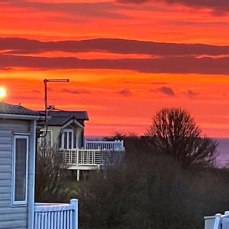 Sandy Bay Caravan Getaway ニュービギン・バイ・ザ・シー エクステリア 写真