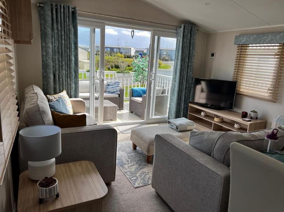 Sandy Bay Caravan Getaway ニュービギン・バイ・ザ・シー エクステリア 写真
