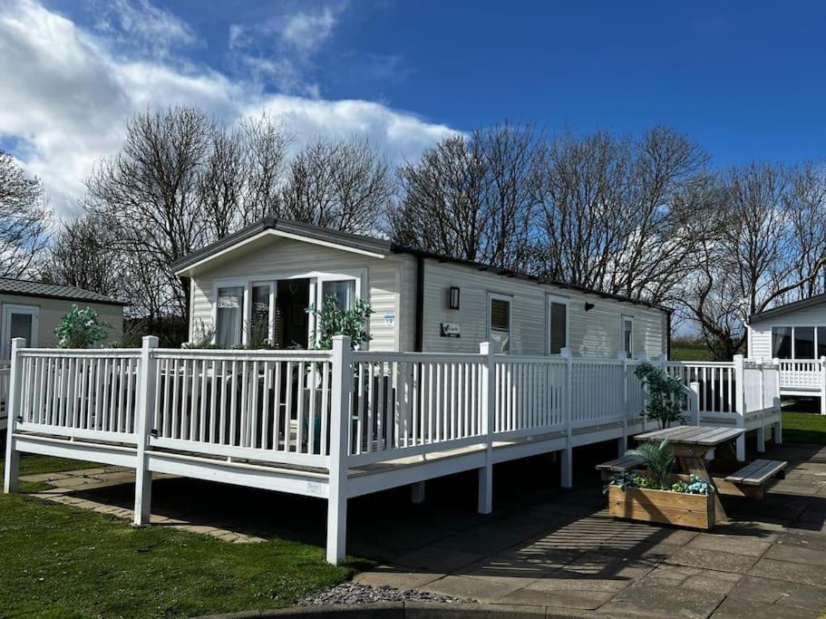 Sandy Bay Caravan Getaway ニュービギン・バイ・ザ・シー エクステリア 写真
